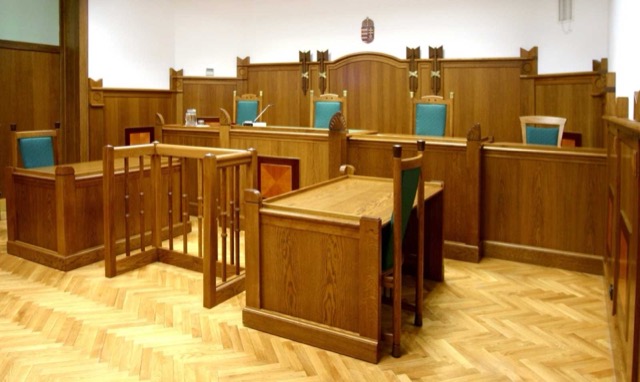 Be ke s Megyei Bi ro sa g Gyula Ta rgyalo terem